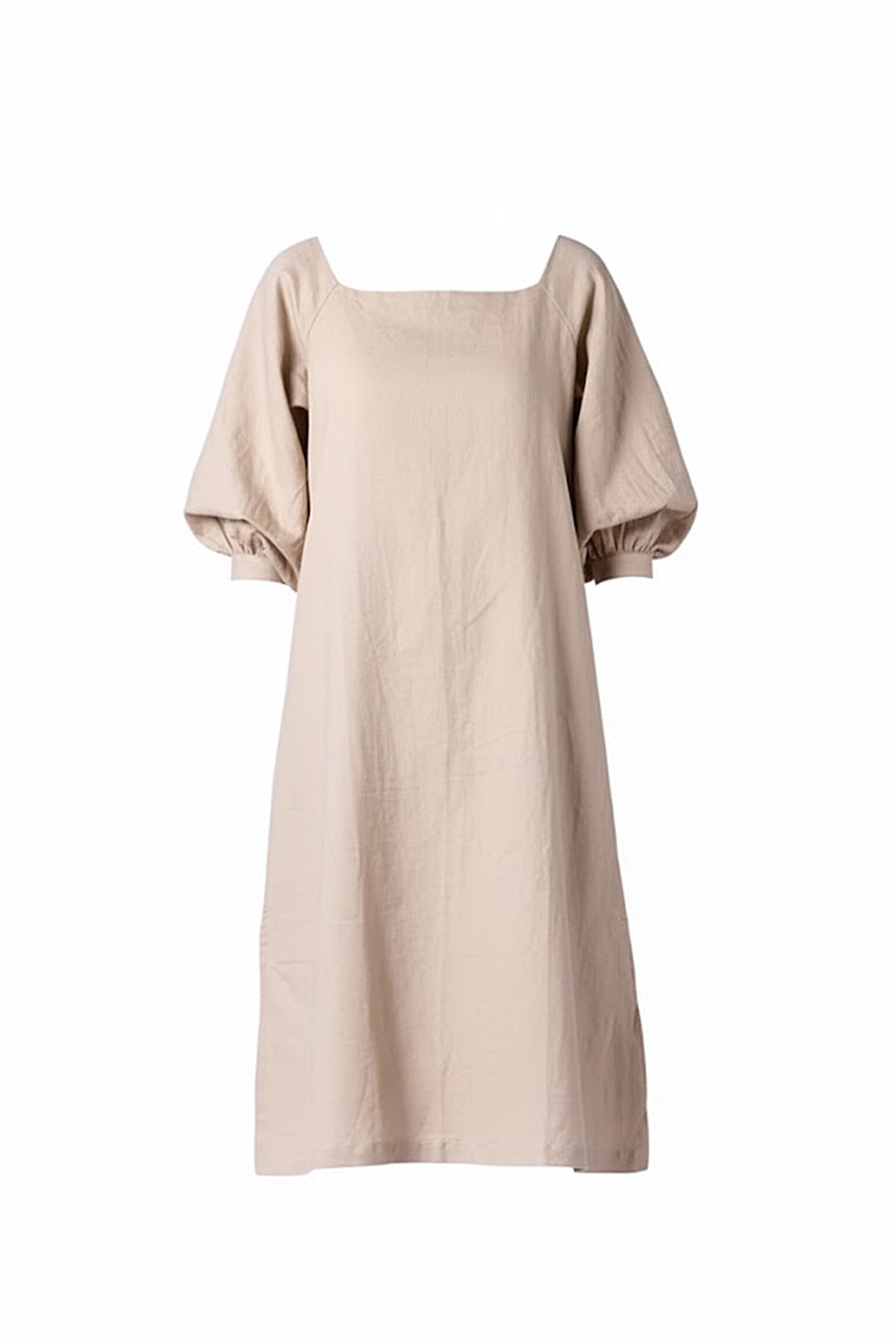 Đầm suông, cổ vuông